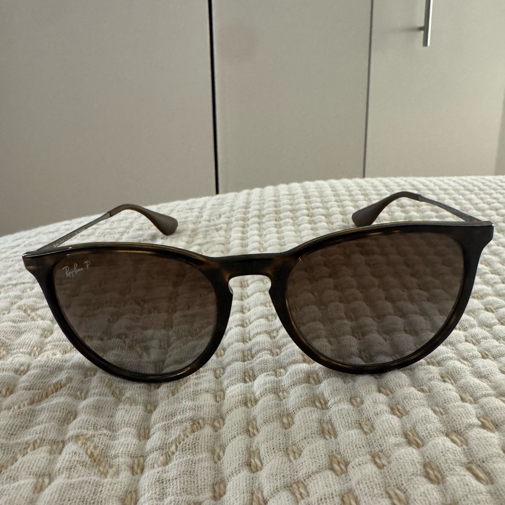 Ray-Ban Tortoise Shell Sunglasses Erika Classic